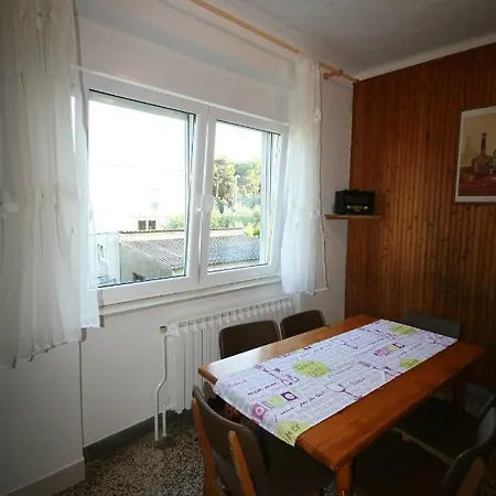 Elena Apartment