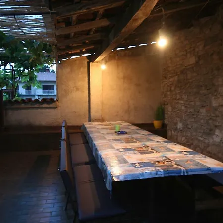 Elena Apartment *